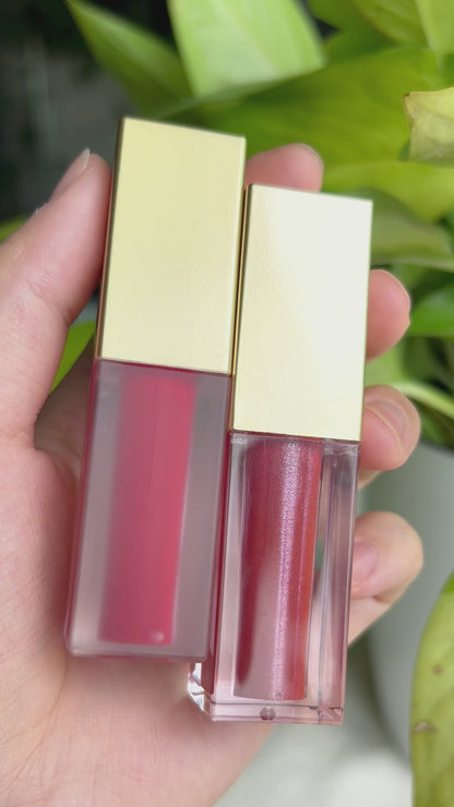 Elegant Gold-Capped Lip Gloss with Square Transparent Design, P31 P129